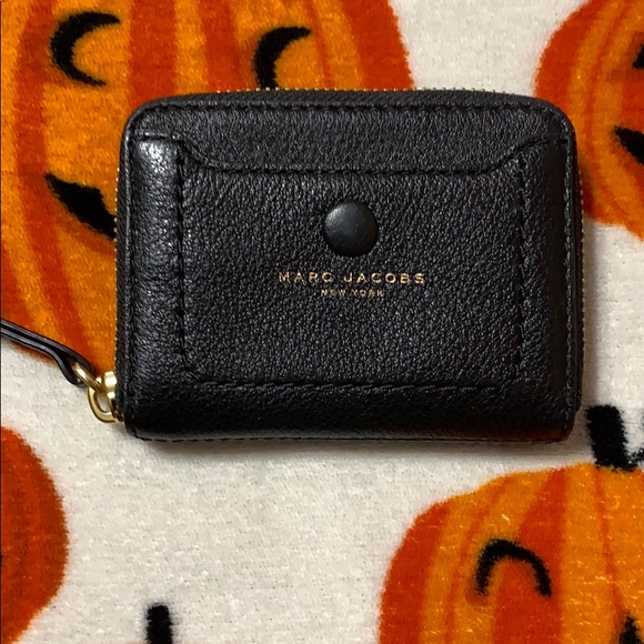 Marc Jacobs Handbags - Marc Jacobs small wallet